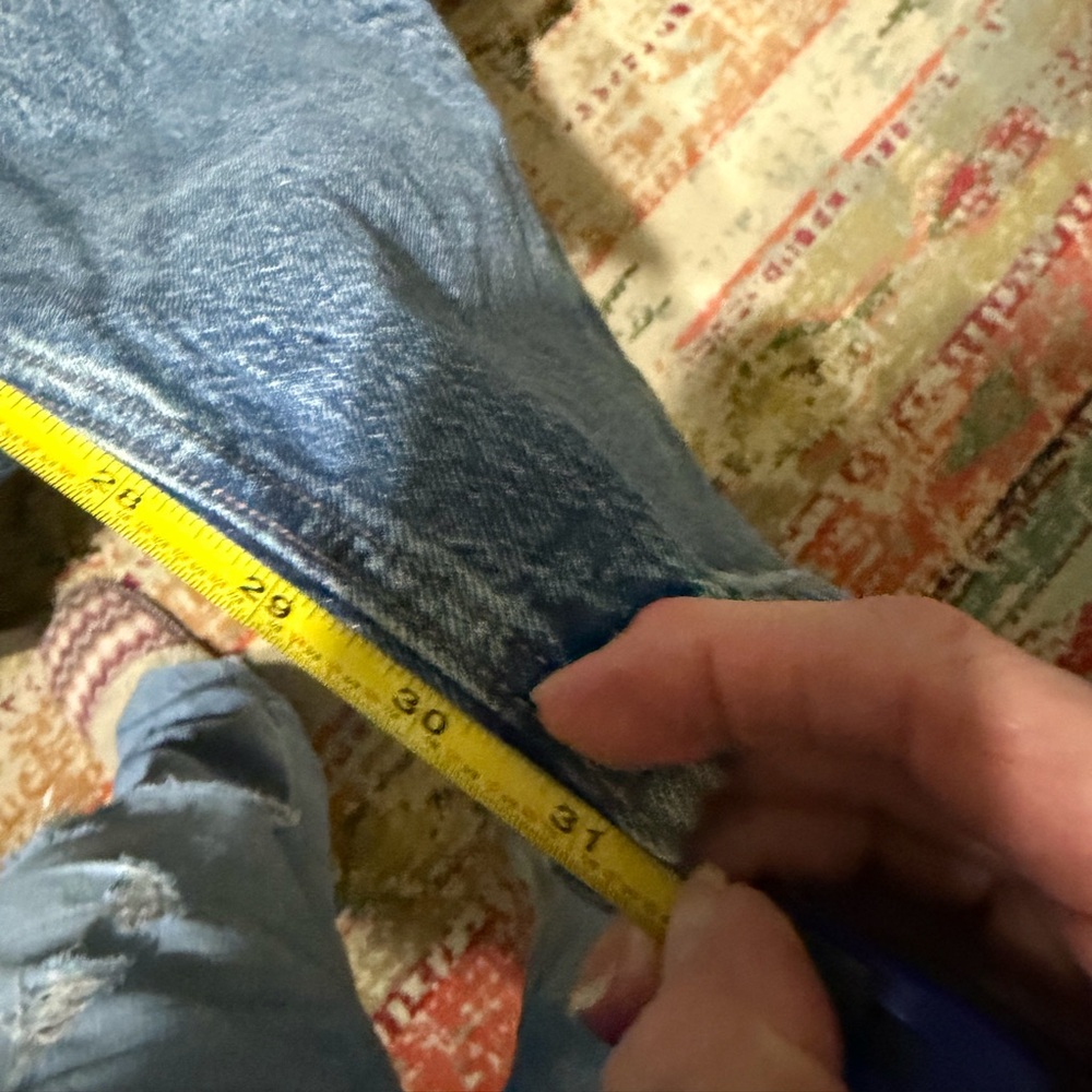 Old Navy Mid-Rise Slouchy Straight Leg Jeans - Picture 7 of 8